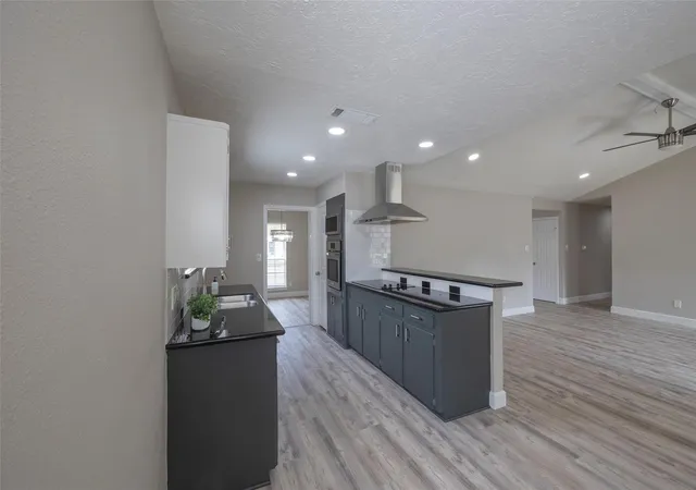 Photo 3 of Single family home for sale at 9315 Fairdale Ln, Houston, TX 77063 | MLS# 59117842 | Listing updated on 2026-08-22