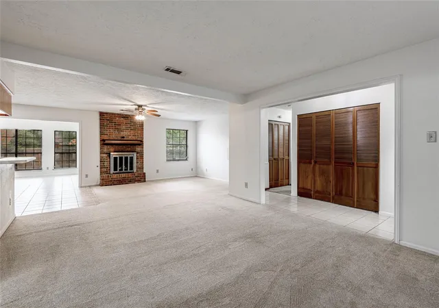 5th image of 121 Elmwood St, Huntsville, TX 77320 | MLS# 53033237