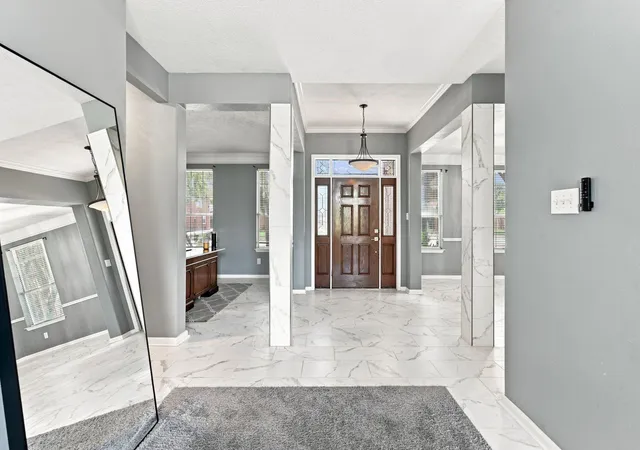 Photo 4 of Single family home for sale at 13507 Willow Heights Ct, Houston, TX 77059 | MLS# 84629933 | Listing updated on 2026-09-21