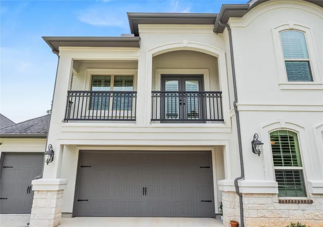 Photo 3 of Single family home for sale at 1002 Pleasant Pines Ln, Pinehurst, TX 77362 | MLS# 88222381 | Listing updated on 2026-09-23