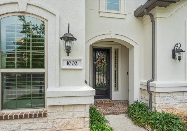 Photo 4 of Single family home for sale at 1002 Pleasant Pines Ln, Pinehurst, TX 77362 | MLS# 88222381 | Listing updated on 2026-09-23