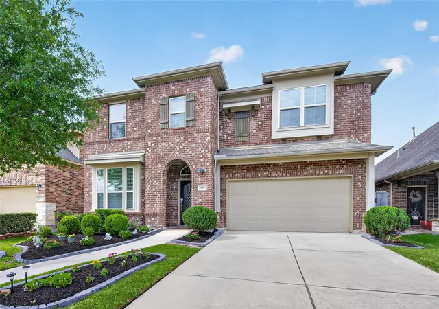 Photo 1 of Sale Pending at 2607 River Run Rd, Missouri City, TX 77459 | MLS# 82484130 | Listing updated on 2026-09-16