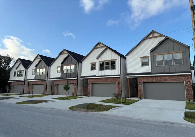 1st image of 8430 Vogue Ln, Houston, TX 77055 | MLS# 12259298