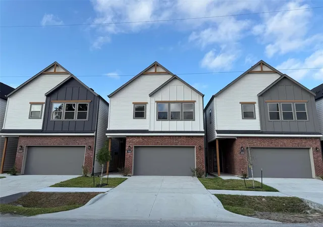 2nd image of 8430 Vogue Ln, Houston, TX 77055 | MLS# 12259298