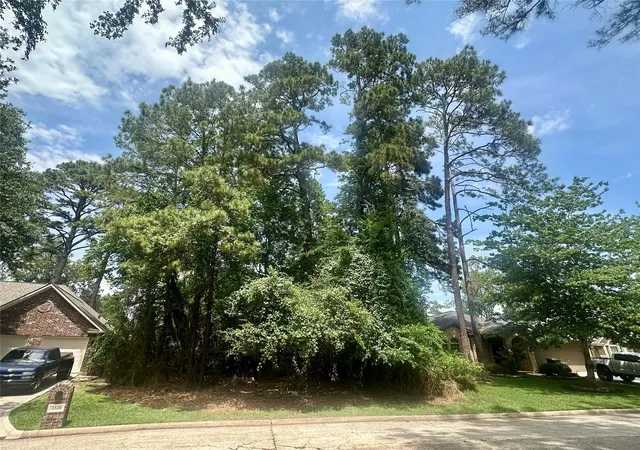 Photo 3 of Sale Pending at 3322 Longfellow Cir, Montgomery, TX 77356 | MLS# 26107925 | Listing updated on 2026-09-16