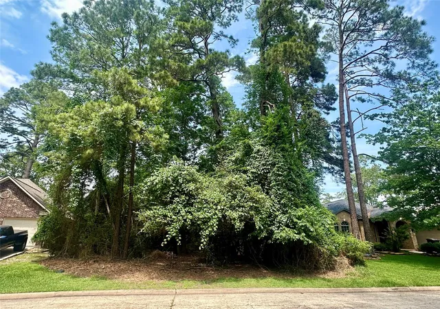Photo 3 of Sale Pending at 3322 Longfellow Cir, Montgomery, TX 77356 | MLS# 26107925 | Listing updated on 2026-09-16