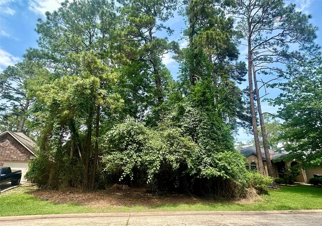 Photo 4 of Sale Pending at 3322 Longfellow Cir, Montgomery, TX 77356 | MLS# 26107925 | Listing updated on 2026-09-16