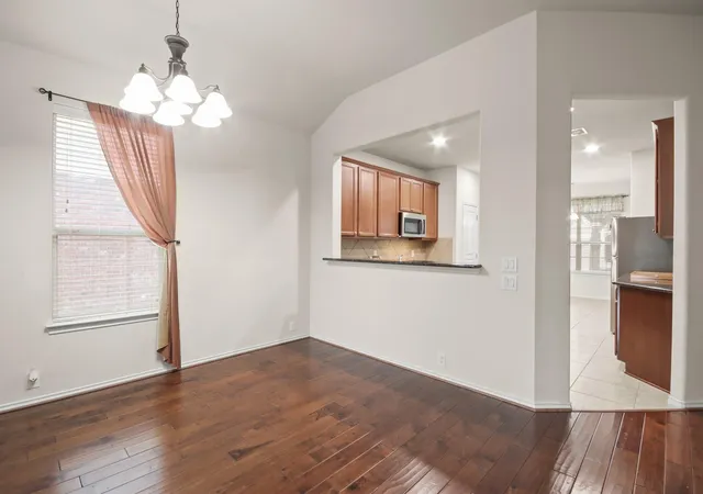 4th image of 16918 Cherokee Lake Ln, Houston, TX 77044 | MLS# 48857027