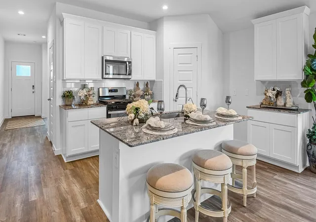 Photo 3 of Single family home for sale at 3001 Pasture Ln, League City, TX 77573 | MLS# 46540423 | Listing updated on 2026-09-16
