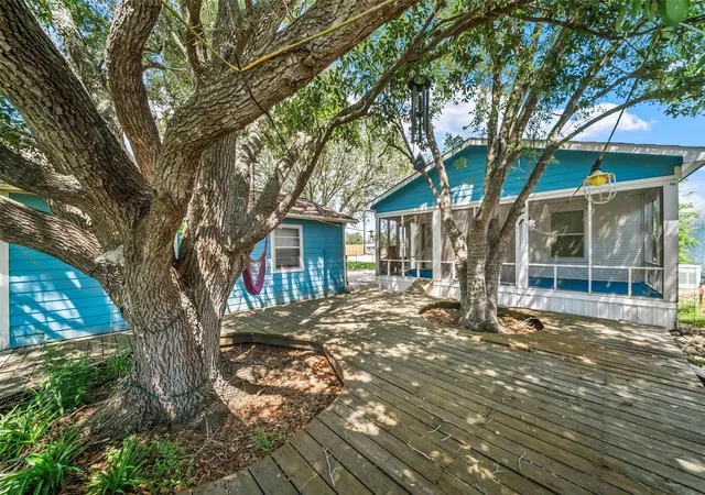 1st image of 307 Center St, Matagorda, TX 77457 | MLS# 81028972