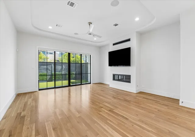 4th image of 236 Birdsall St, Houston, TX 77007 | MLS# 42253379