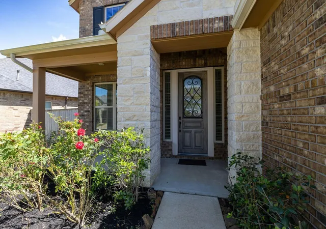 Photo 4 of Sale Pending at 15415 Greenford Glen Dr, Cypress, TX 77429 | MLS# 33167676 | Listing updated on 2026-09-03