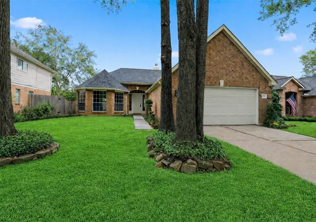 Homes for sale in Kingwood, TX | 1811 Ridgeway Trail, Kingwood, TX 77339 | MLS# 80603648