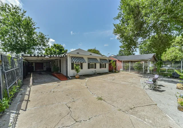 Photo 3 of Single family home for sale at 8064 Milredge St, Houston, TX 77017 | MLS# 66794294 | Listing updated on 2026-08-18