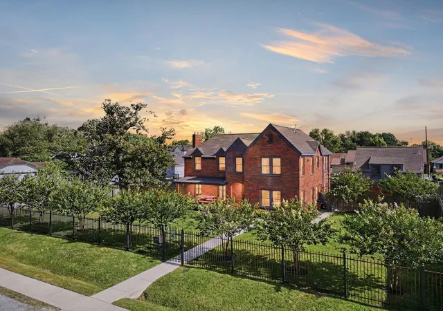 Photo 1 of Single family home for sale at 210 Coronado St, Houston, TX 77009 | MLS# 72741053 | Listing updated on 2026-07-11