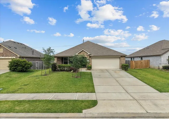 1st image of 630 Harbor Colony Ln, La Marque, TX 77568 | MLS# 39233578