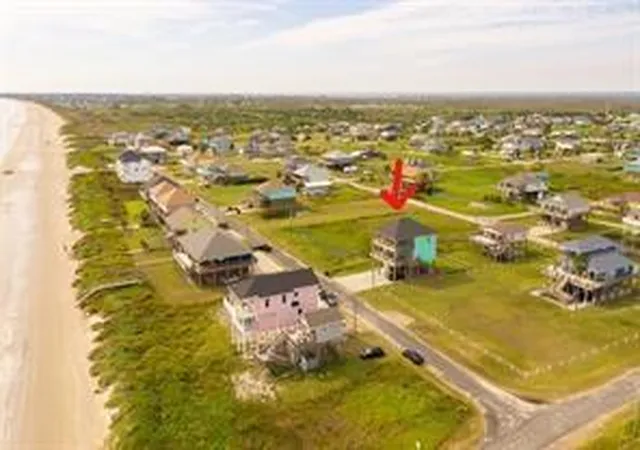 3rd image of 1129 Blue Water Dr, Port Bolivar, TX 77650 | MLS# 14482765
