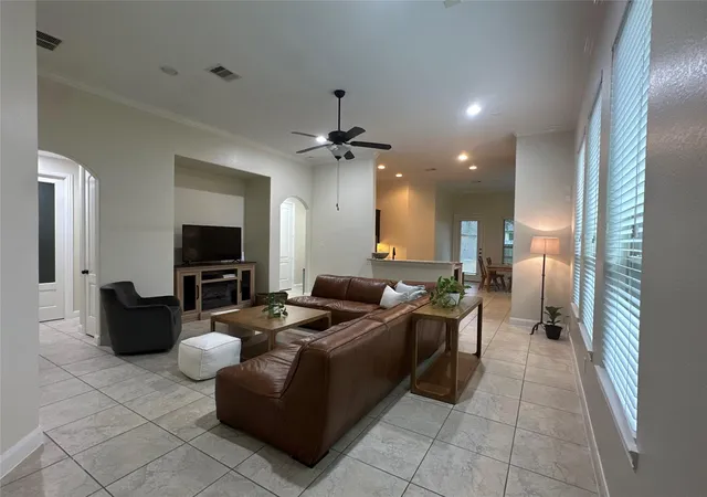 4th image of 4910 Pebble Beach Pl, Katy, TX 77494 | MLS# 95268468