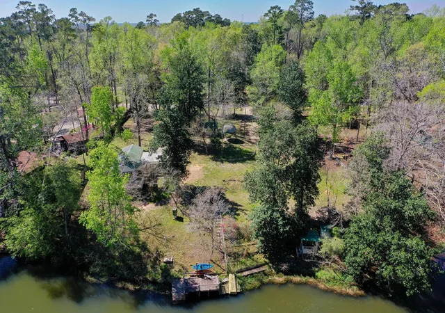 11th image of 412 Driftwood Dr, Goodrich, TX 77335 | MLS# 35701667