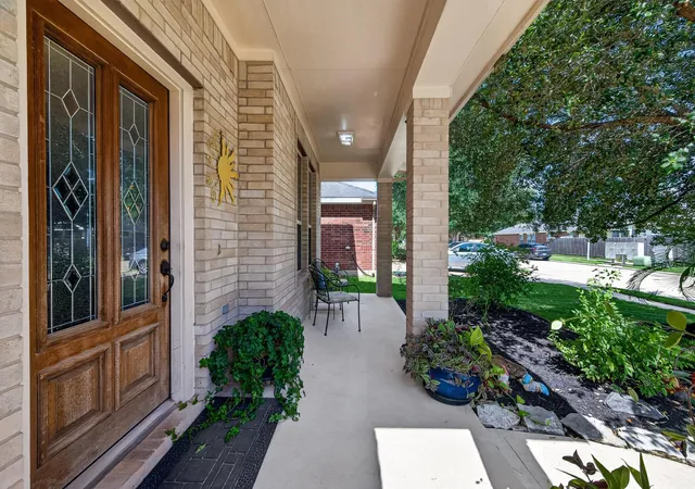 Photo 2 of Single family home for sale at 17611 Landing Pines Trl, Houston, TX 77084 | MLS# 57597549 | Listing updated on 2026-09-20