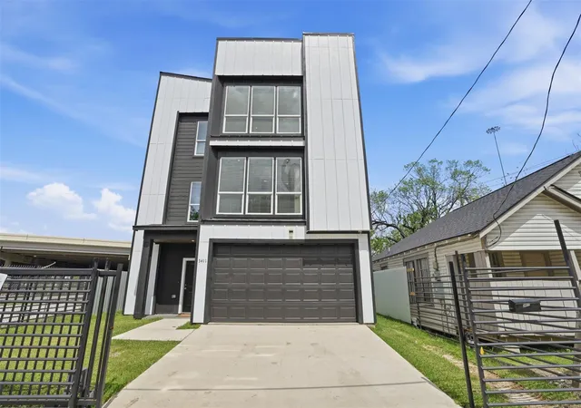 Photo 1 of Single family home for sale at 3411 Nance St, Houston, TX 77020 | MLS# 63788633 | Listing updated on 2026-09-18