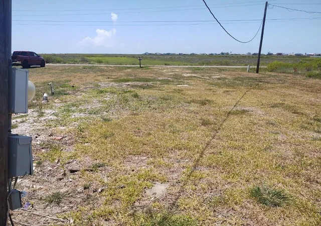 5th image of 993 Neptune, Bay City, TX 77414 | MLS# 68778935