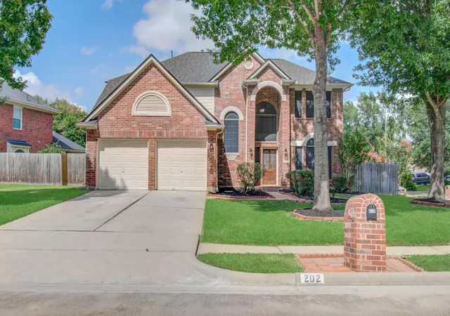 Homes for sale in Stafford, TX | 202 Willards Wy, Stafford, TX 77477 | MLS# 84377486