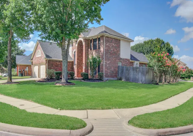 Homes for sale in Stafford, TX | 202 Willards Wy, Stafford, TX 77477 | MLS# 84377486