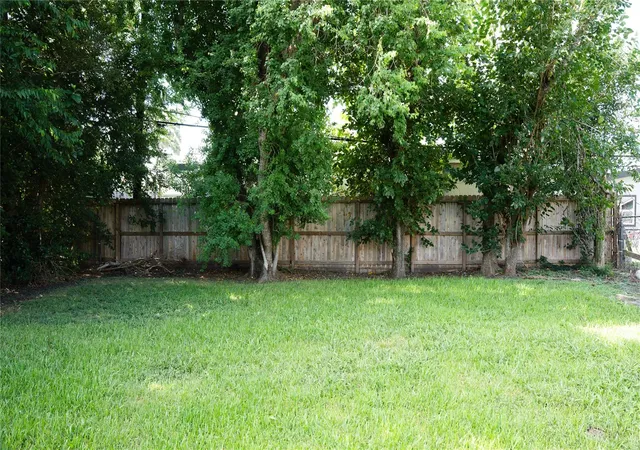 22nd image of 4111 Madden Ln, Houston, TX 77047 | MLS# 61014371