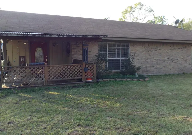 Photo 2 of Single family home for sale at 157 County Rd 3252, Cleveland, TX 77327 | MLS# 25865431 | Listing updated on 2026-07-11