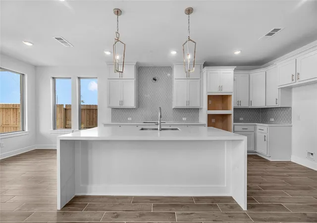 Photo 4 of Single family home for sale at 1619 Summer Pine Ct, Missouri City, TX 77459 | MLS# 60096797 | Listing updated on 2026-10-04