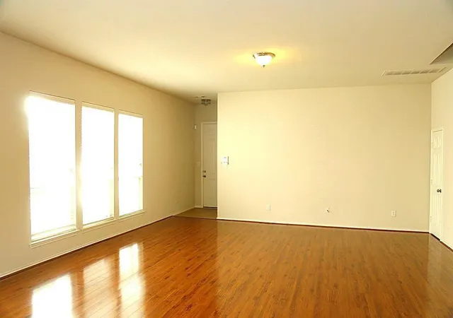 Photo 3 of Sale Pending at 2926 Hebert Trl Dr, Houston, TX 77082 | MLS# 27453286 | Listing updated on 2026-08-31