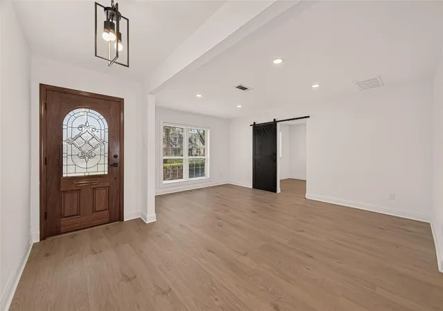 5th image of 5946 Valkeith Dr, Houston, TX 77096 | MLS# 81314545