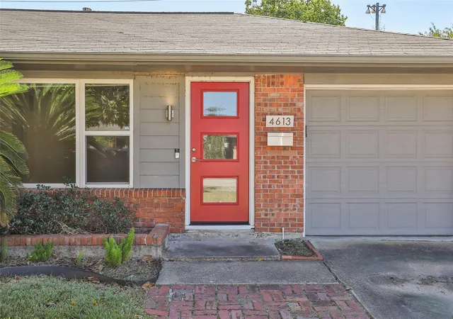 Photo 2 of Single family home for sale at 4613 Libbey Ln, Houston, TX 77092 | MLS# 76554186 | Listing updated on 2026-09-20