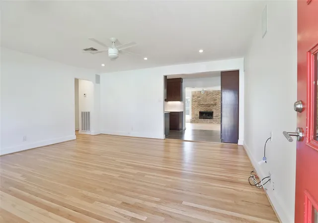 Photo 3 of Single family home for sale at 4613 Libbey Ln, Houston, TX 77092 | MLS# 76554186 | Listing updated on 2026-09-20