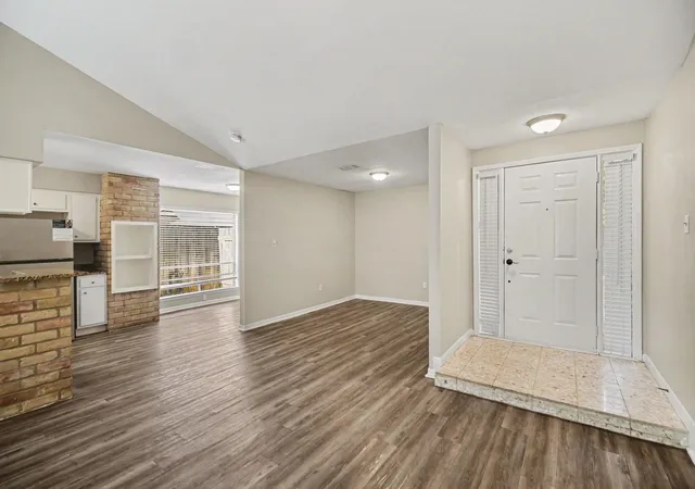 Photo 4 of Sale Pending at 5111 Blueberry Hl Dr, Houston, TX 77084 | MLS# 11001578 | Listing updated on 2026-08-27