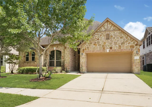 2nd image of 9522 Alabaster Oaks Ln, Humble, TX 77396 | MLS# 75860074