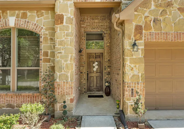3rd image of 9522 Alabaster Oaks Ln, Humble, TX 77396 | MLS# 75860074
