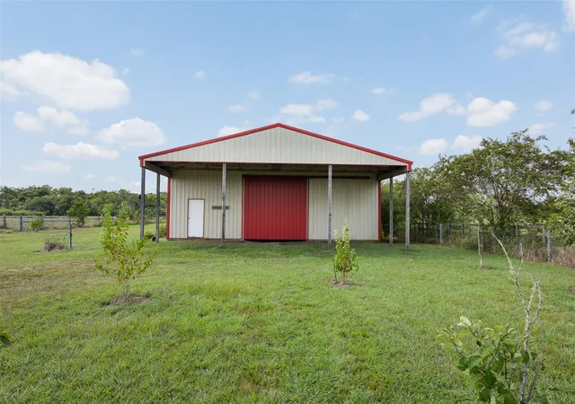 Photo 2 of Land for sale at 7910 Cr 628, Brazoria, TX 77422 | MLS# 14261137 | Listing updated on 2026-09-28