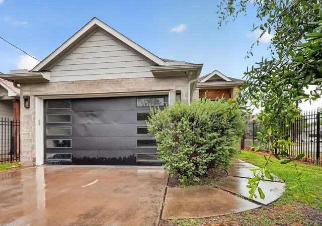 1st image of 3267 Simmons St, Houston, TX 77004 | MLS# 91898117