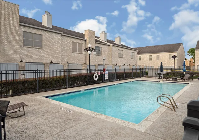Photo 3 of Townhouse for sale at 332 Wilcrest Dr #332, Houston, TX 77042 | MLS# 6967607 | Listing updated on 2026-07-18