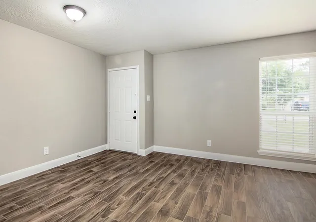Photo 4 of Single family home for sale at 7426 Aljean Ln, Deer Park, TX 77536 | MLS# 33475963 | Listing updated on 2026-05-28