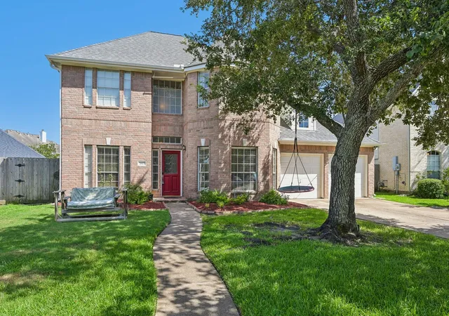 Photo 2 of Single family home for sale at 2613 Broussard Ct, Seabrook, TX 77586 | MLS# 78239731 | Listing updated on 2026-09-19