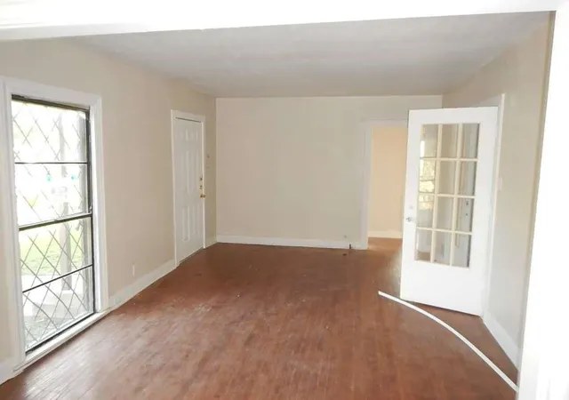 Photo 2 of Single family home for sale at 7306 Garden St, Houston, TX 77012 | MLS# 62049545 | Listing updated on 2026-09-17
