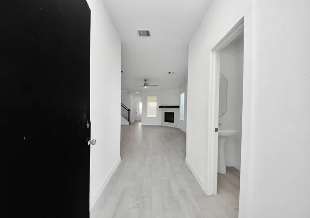 2nd image of 18551 Athena Flower Dr, Fresno, TX 77545 | MLS# 93403425