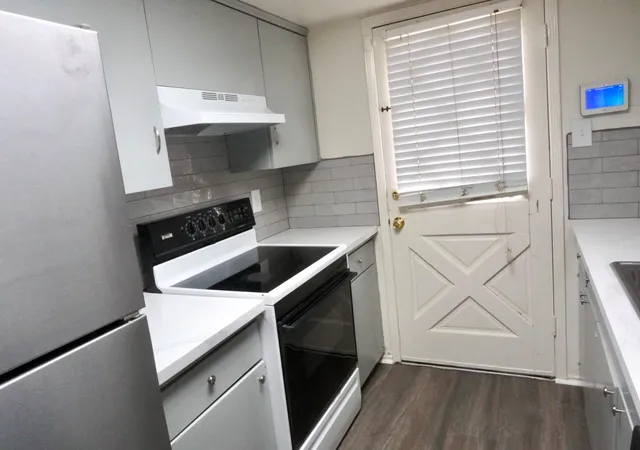 3rd image of 12633 Memorial Dr #250, Houston, TX 77024 | MLS# 22782946