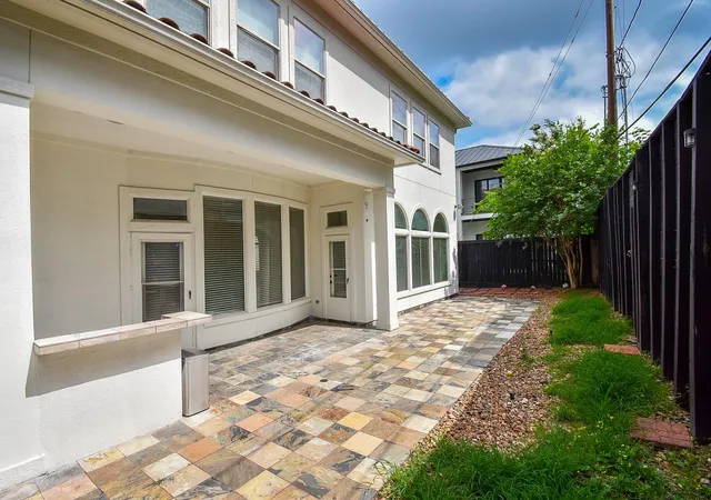 32nd image of 3213 Mcculloch Cir, Houston, TX 77056 | MLS# 10976132