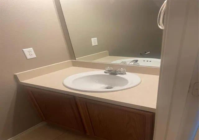 5th image of 2215 Walnut Fair Ln, Spring, TX 77373 | MLS# 56731099