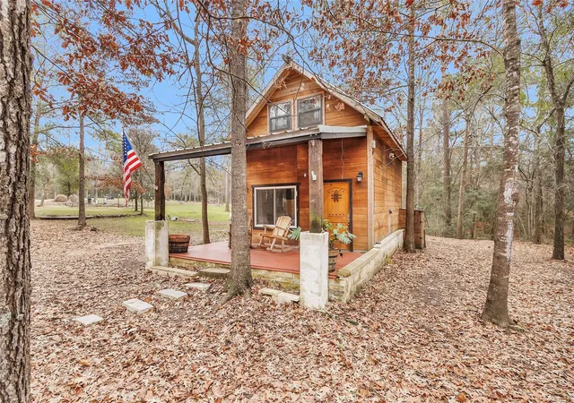 Photo 2 of Single family home for sale at 7261 Forest Hills Dr, Montgomery, TX 77316 | MLS# 65749174 | Listing updated on 2026-09-05