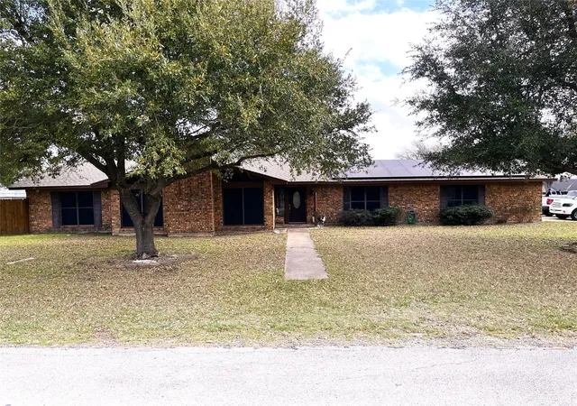Homes for sale in Groesbeck, TX | 203 Jane St, Groesbeck, TX 76642 | MLS# 50989290
